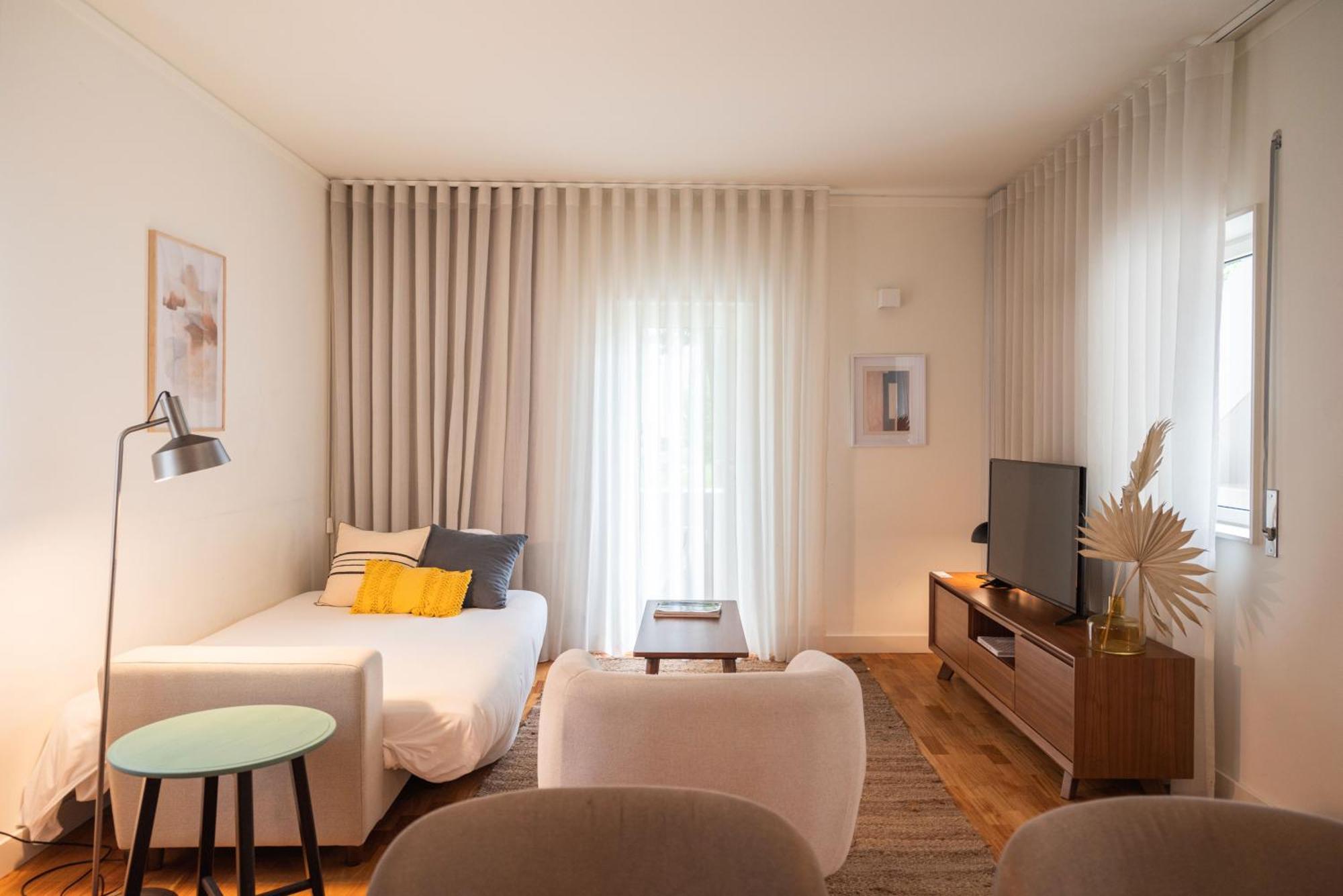 Bombarda Homes Порто Екстериор снимка